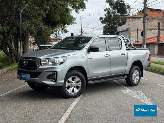 TOYOTA HILUX 2.8 SR 4X4 CD 16V DIESEL 4P AUTOMÁTICO